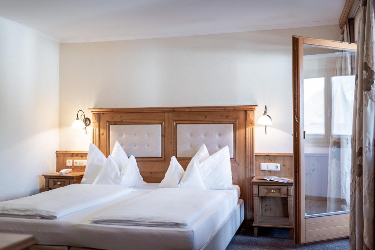 Hotel Alpenrose 佩尔蒂绍 外观 照片