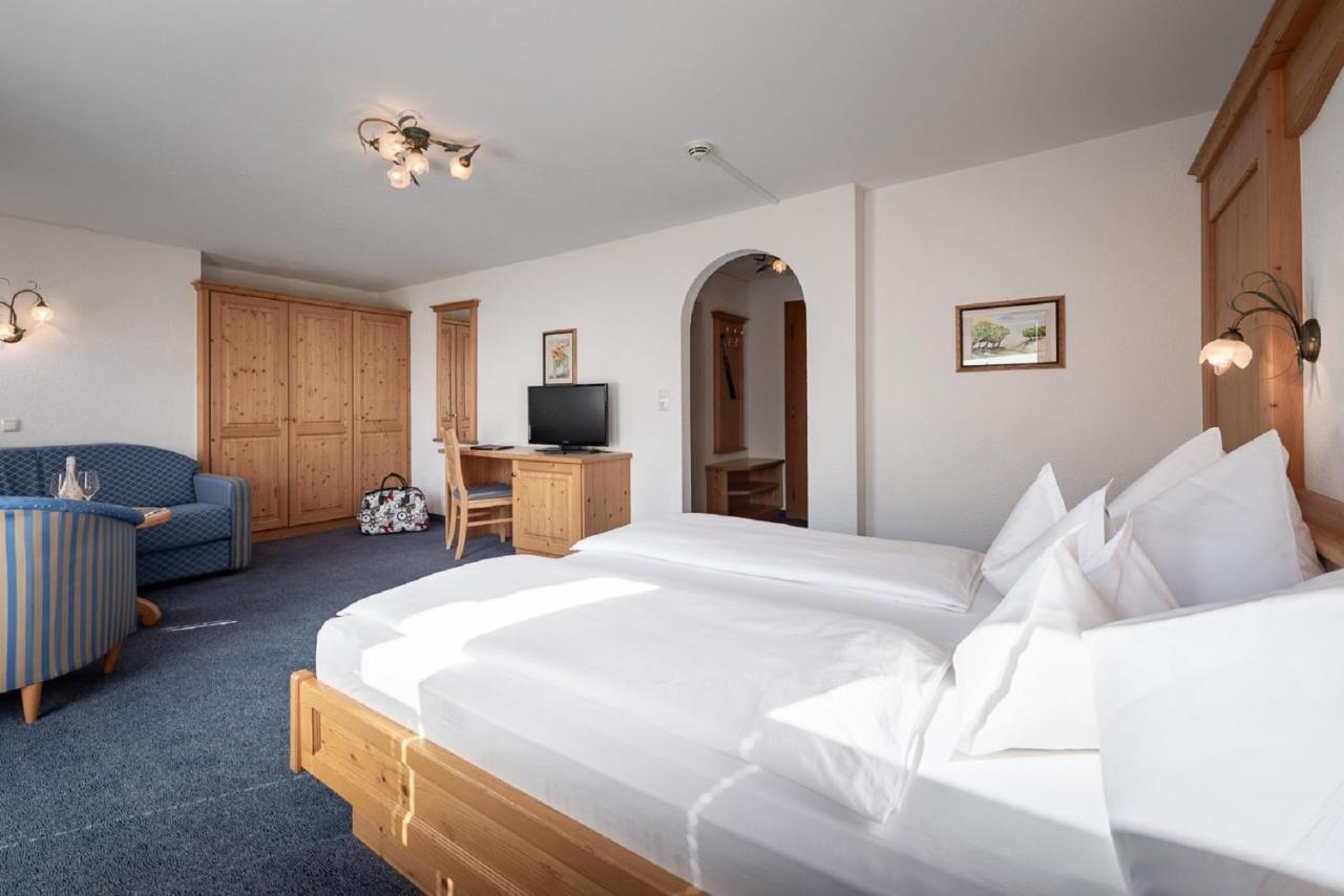 Hotel Alpenrose 佩尔蒂绍 外观 照片